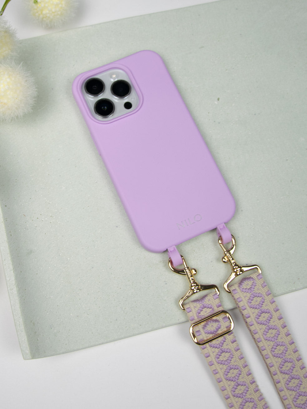 Lila Handyhülle mit Handyband