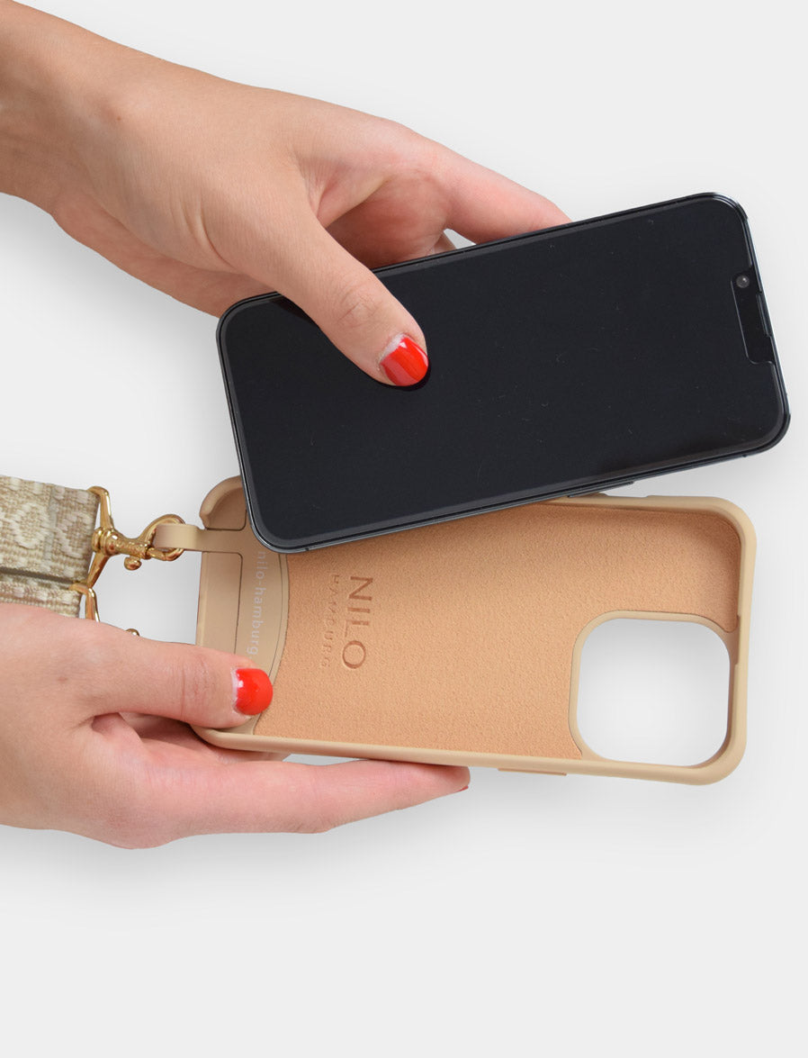 Nude Case Adapter abnehmbar