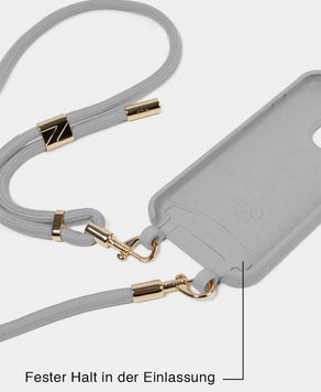 Graue Handyhülle mit Handykette