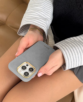 Light Grey Alcantara (Gold) - MagSafe Handyhülle